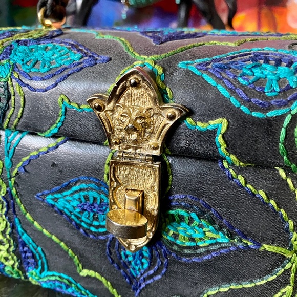 RARE Gorgeous 1950’s Embroidery Box Purse Luxury Handbag Fashion Statement Bag - Picture 8 of 9